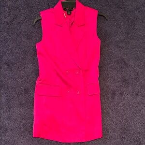 House of Harlow 1960 Vibrant Pink Sleeveless dress